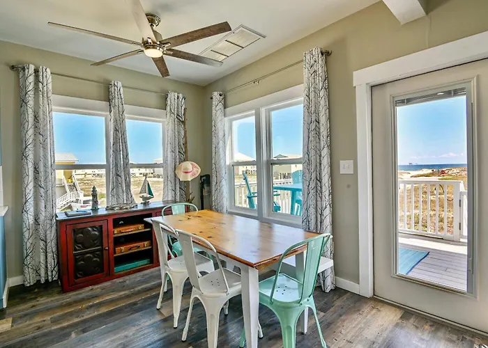 Beachside Coastal Retreat - Pet Friendly With Free Activities Holiday home Gulf Shores