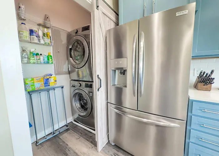 Beachside Coastal Retreat - Pet Friendly With Free Activities * Gulf Shores