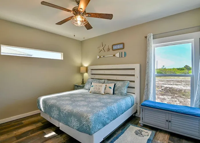Beachside Coastal Retreat - Pet Friendly With Free Activities