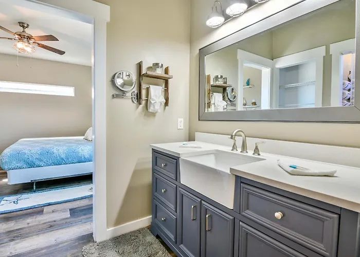 Beachside Coastal Retreat - Pet Friendly With Free Activities * Gulf Shores
