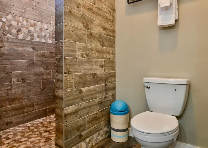 Beachside Coastal Retreat - Pet Friendly With Free Activities * Gulf Shores